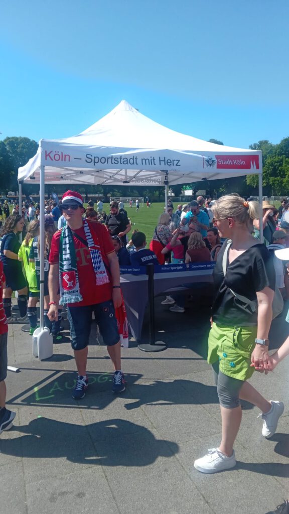 Infostand Köln "Sportstadt mir Herz"